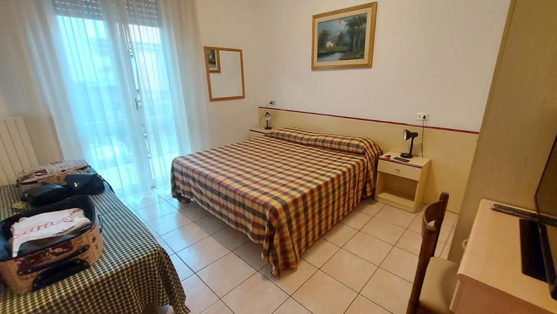Hotel Betty Rimini Bagian luar foto